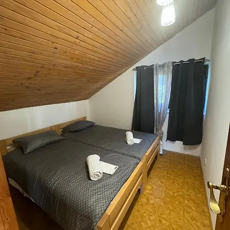 Homestay Suzana Including Private Pool *