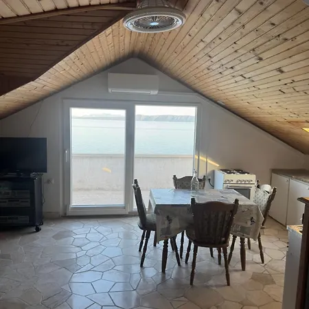 Suzana Including Private Pool Проживание в семье