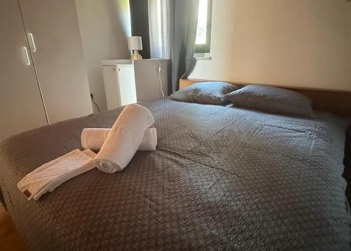 Проживание в семье Suzana Including Private Pool